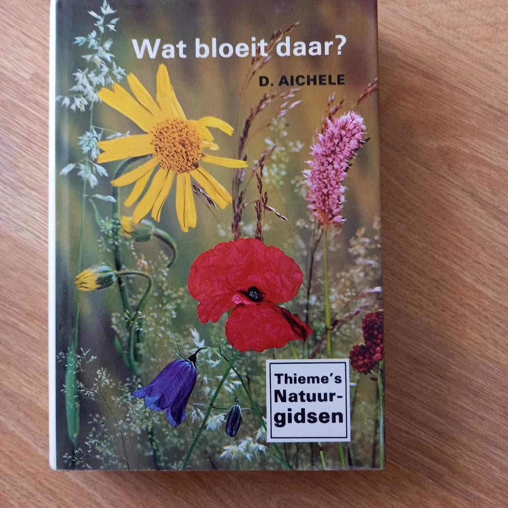 HET,MOOISTE.DETERMINEERBOEK.DAT.ER.IS, Boeken, Natuur, Ophalen of Verzenden