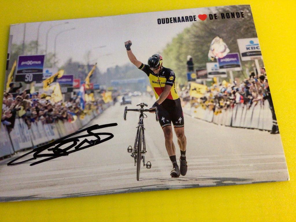 wielerkaart 2017 ronde van vlaanderen philippe gilbert signe, Verzenden, Zo goed als nieuw