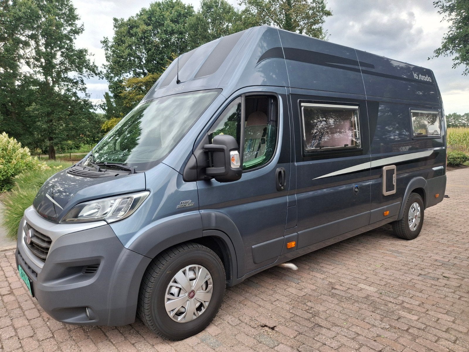 PRACHTIGE  La strada 2015 2x vastbed 150 Pk, Buscamper of Camperbus, Ringverwarming, Fiat, Bedrijf