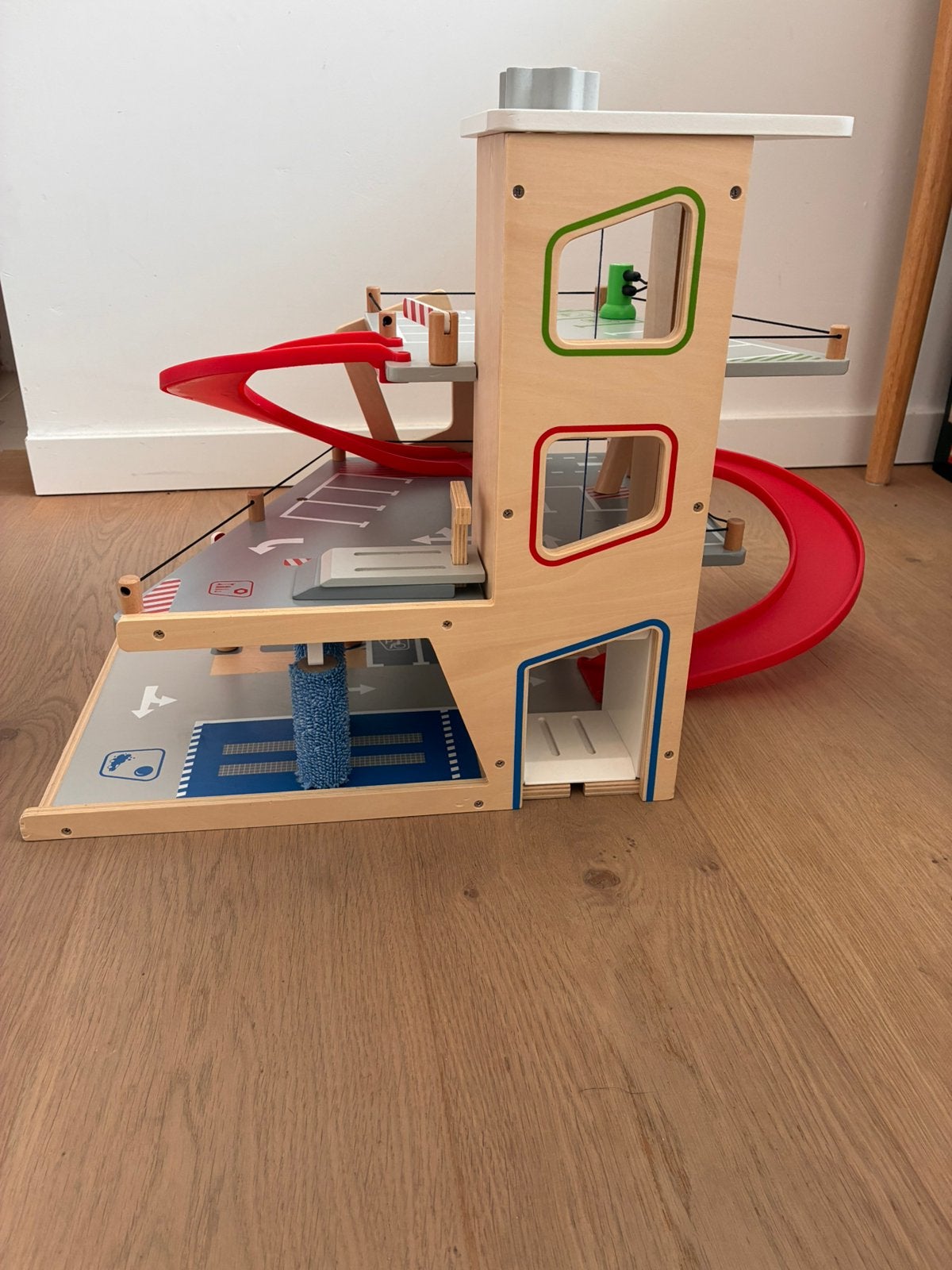 Houten garage, Kinderen en Baby's, Ophalen, Zo goed als nieuw