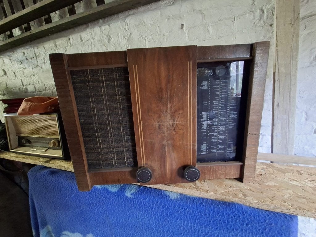 Ancienne radio Blaupunkt, Enlèvement, Radio
