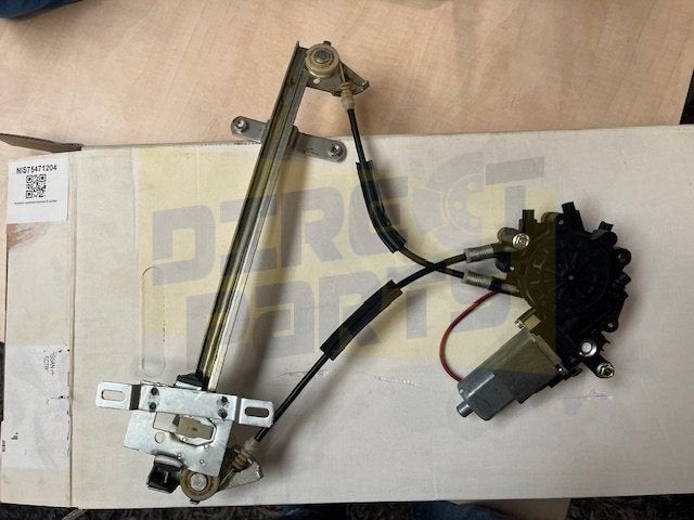 Nissan Primera P11 (10/96-4/02) Raammechaniek Rechts achter, Autos : Pièces & Accessoires, Neuf, -, -, Nissan