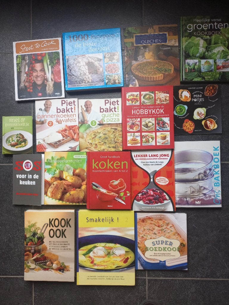 17 KOOKBOEKEN IN PRIMA STAAT, Enlèvement ou Envoi, Comme neuf, Plat principal