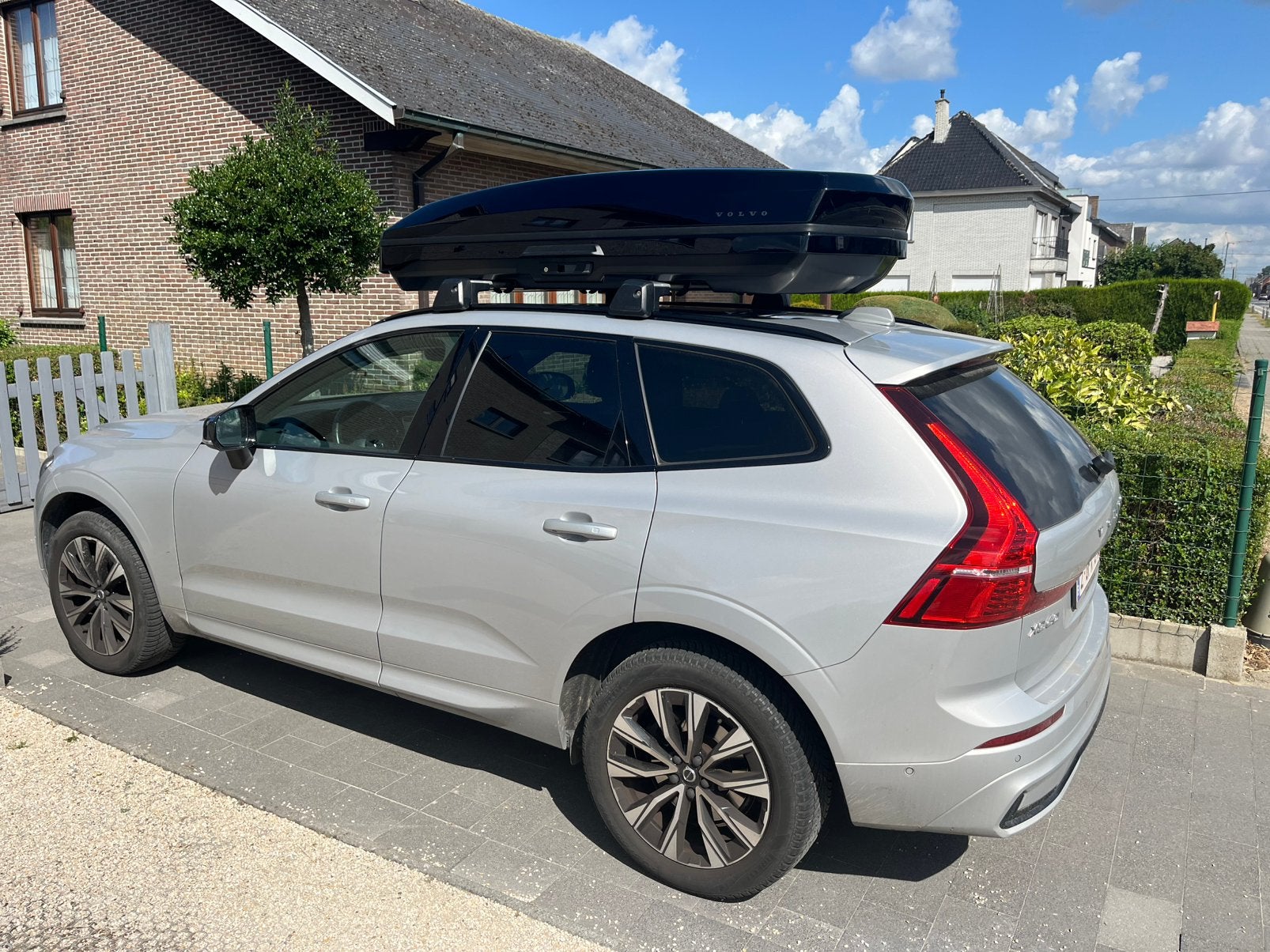 HUUR!! Dakdragers VOLVO XC60 XC40 V60 V90 Dakkoffer’s Thule, Ophalen