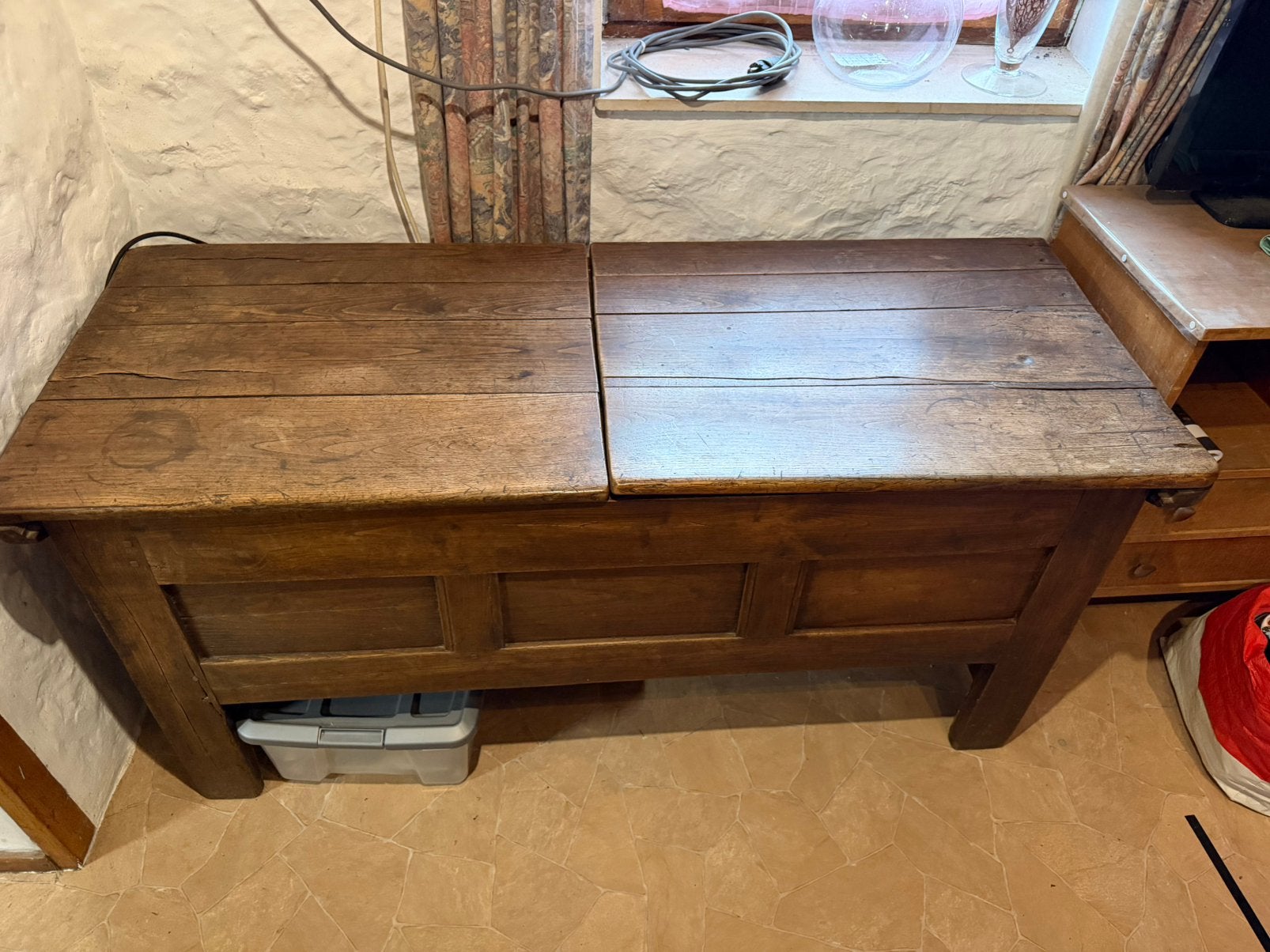 Ancien coffre, Enlèvement, Comme neuf
