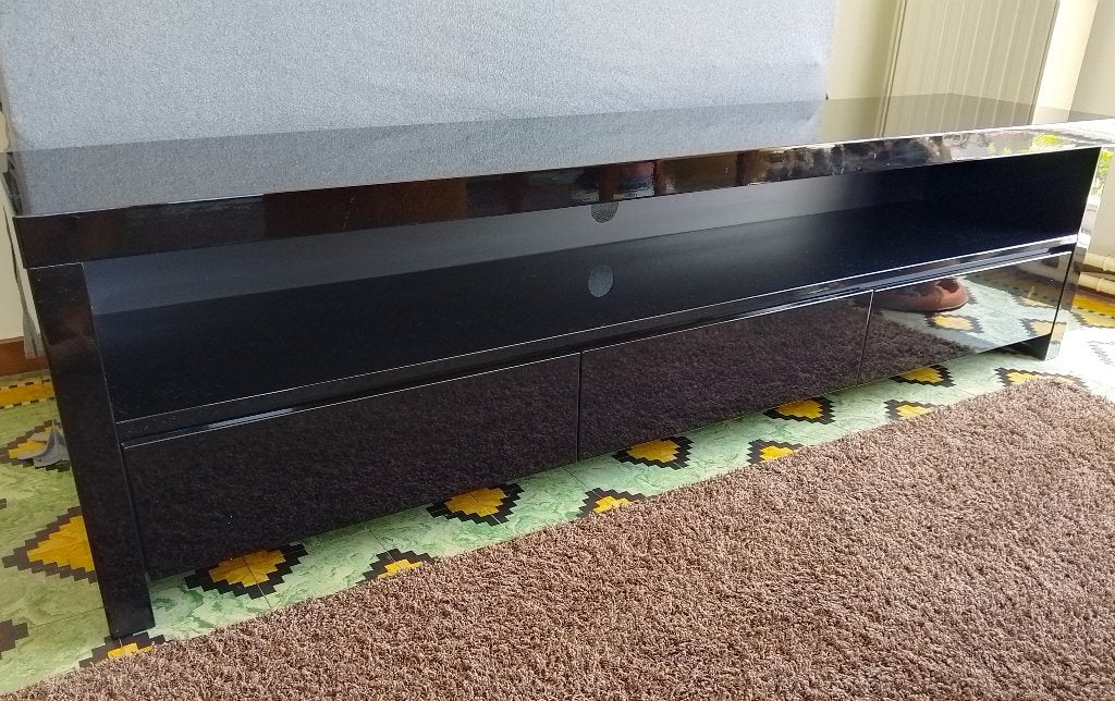 Zwart gelakte lage ladekast, Gebruikt, 150 tot 200 cm, Ophalen of Verzenden, 3 of 4 laden