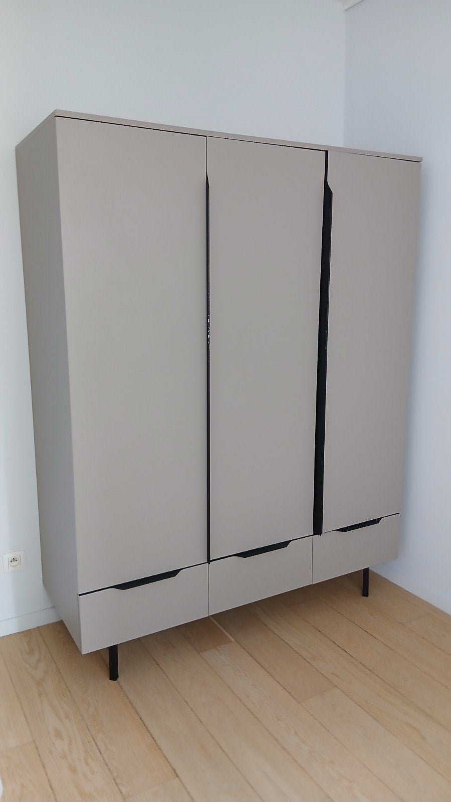 Garde robe 3 portes 3 tiroirs Mihomeuk, Maison & Meubles, Enlèvement