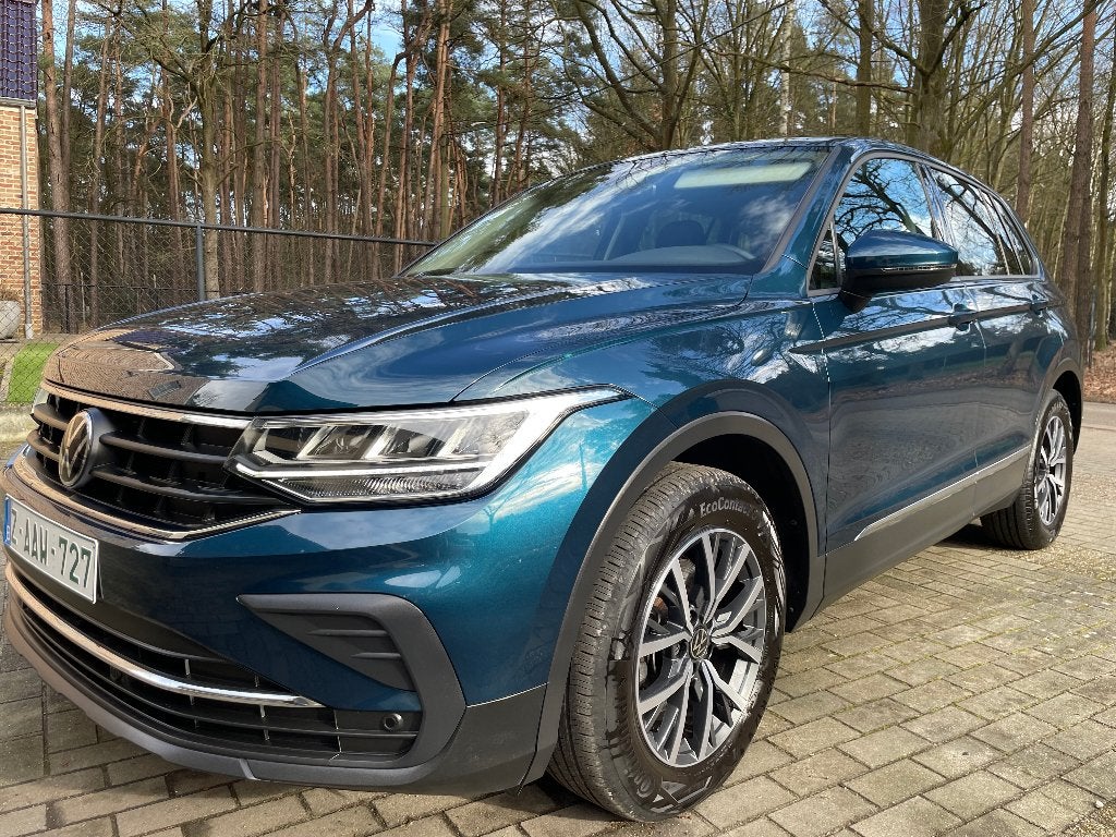 VW Tiguan 1.5 TSI Life 150pk Carplay*Trekhaak*12M garantie, Stof, 4 cilinders, Blauw, 146 g/km