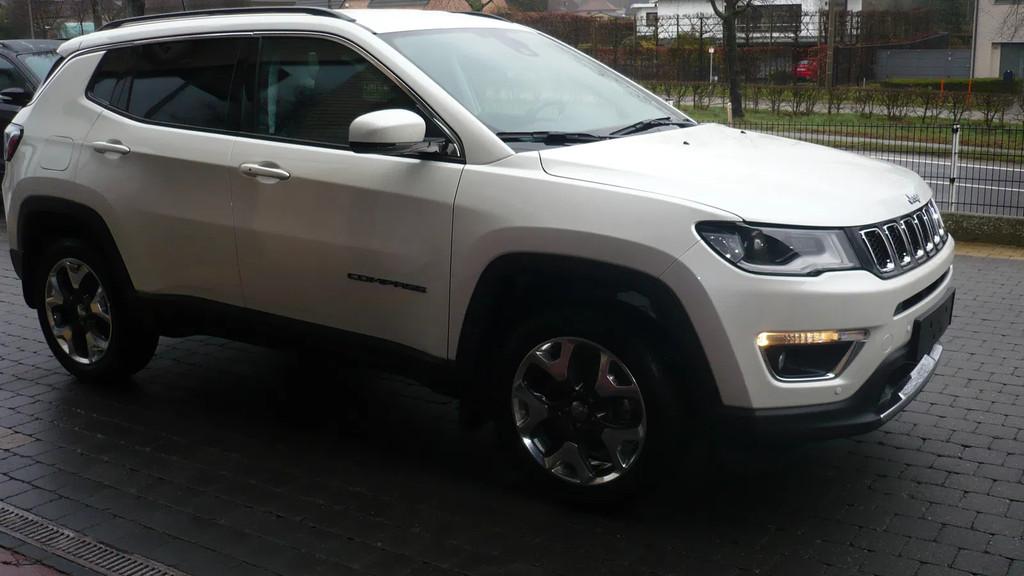 Jeep Compass (bj 2018, automaat), Automaat, Gebruikt, 4 cilinders, Wit