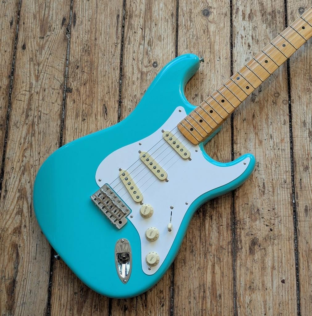 Fender Stratocaster AVRI 57 2024 1997, Musique & Instruments, Enlèvement, Fender
