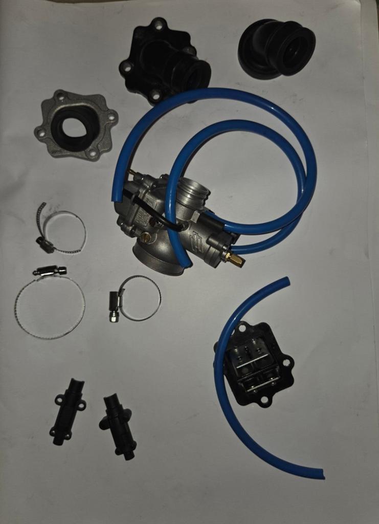 Polini carburateur CP 19mm + inlaatspruitstukken en membraan, Ophalen, Zo goed als nieuw, Carburateur, Polini