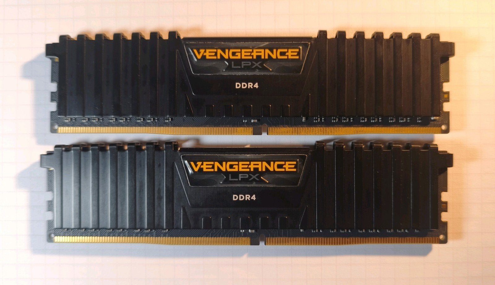 RAM 2x16 GB DDR4 3200 MHz CORSAIR VENGEANCE LPX, Computers en Software, RAM geheugen, 32 GB, DDR4, Ophalen of Verzenden, Zo goed als nieuw