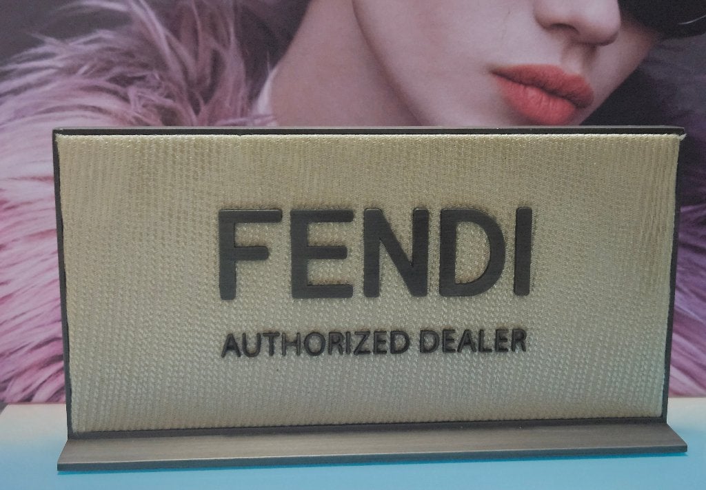 Originele Fendi toonbank display, Ophalen
