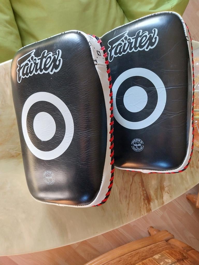 PAO de boxe, Enlèvement