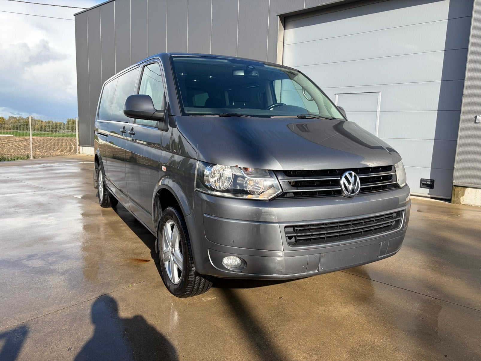 VW CARAVELLE LICHTE VRACHT 5 PLAATSEN BTW AFTREKBAAR!!!, Auto's, https://public.car-pass.be/vhr/00e2738b-d5fa-4864-b423-3b252fcfb625
