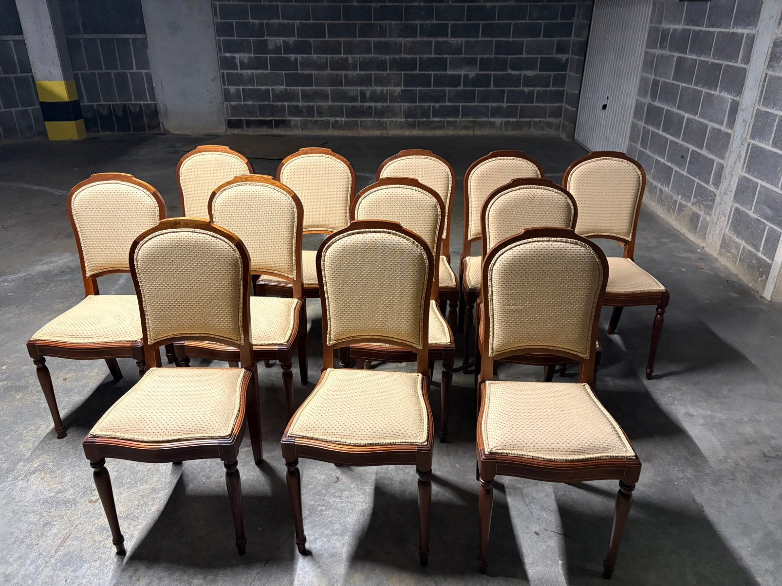 12 chaises de salle à manger, Ophalen, Gebruikt, Overige kleuren, Hout