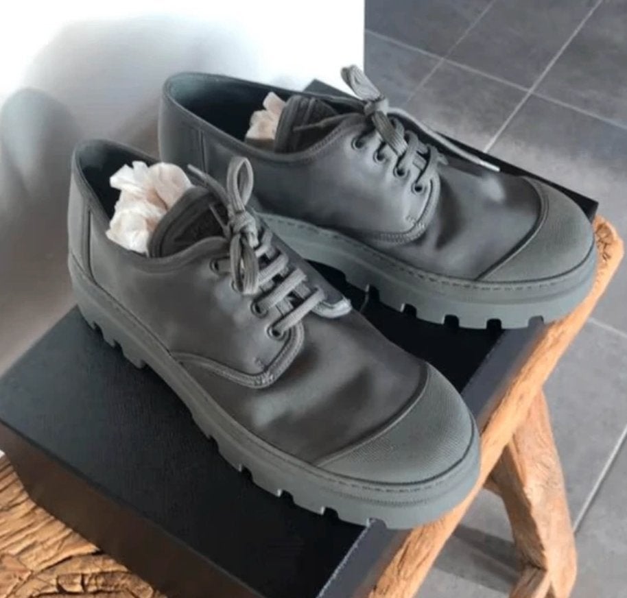 PRADA baskets en toile kaki 42, Vêtements | Hommes, Chaussures, Neuf, Enlèvement ou Envoi, Autres couleurs, Prada