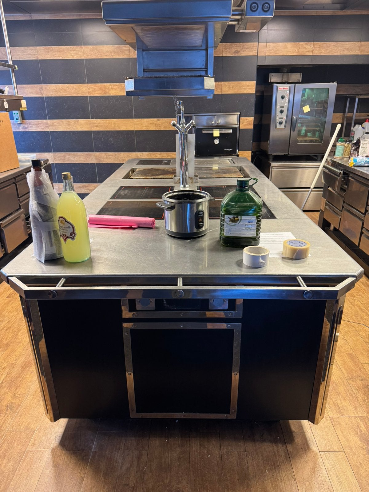 equipement cuisine, Articles professionnels, Enlèvement, Utilisé, Cuisinière, Friteuse et Grils