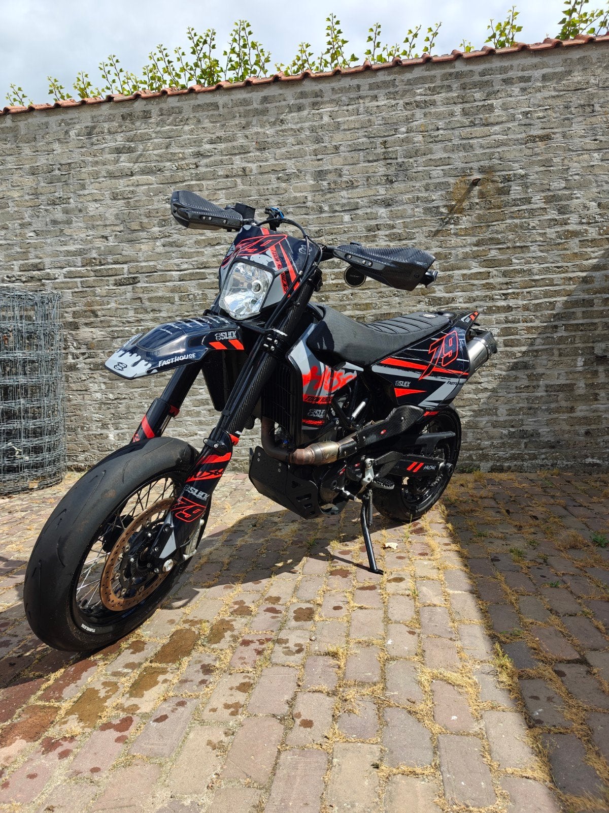 Husqvarna 701 SM 2020 op 35kw, Motos, Motos | Husqvarna, Entreprise