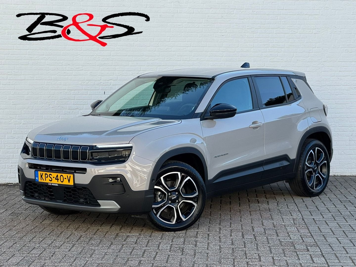 Jeep Avenger Summit 54 kWh SOH 96% Clima Camera Cruise Carpl, Autos, Jeep, Achat, Entreprise, Carnet d'entretien, Automatique