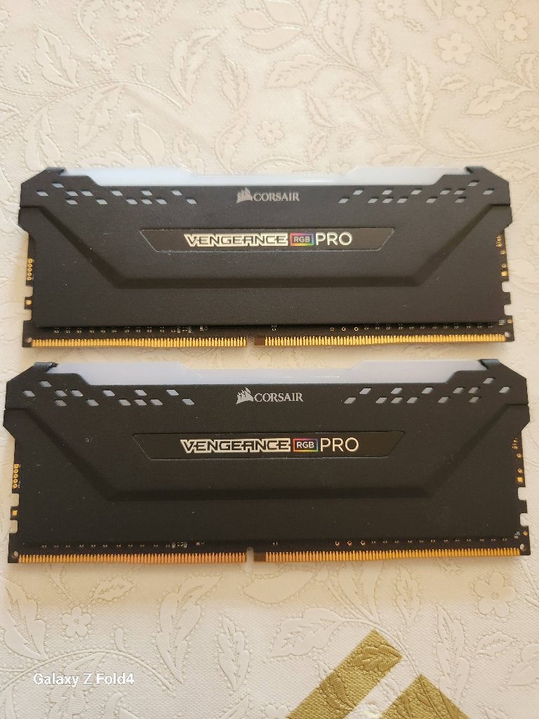 RAM ddr4 16gb 3200mhz Corsair Vengeance Pro RGB, Informatique & Logiciels, Enlèvement ou Envoi, 3200 cl16, DDR4, Comme neuf