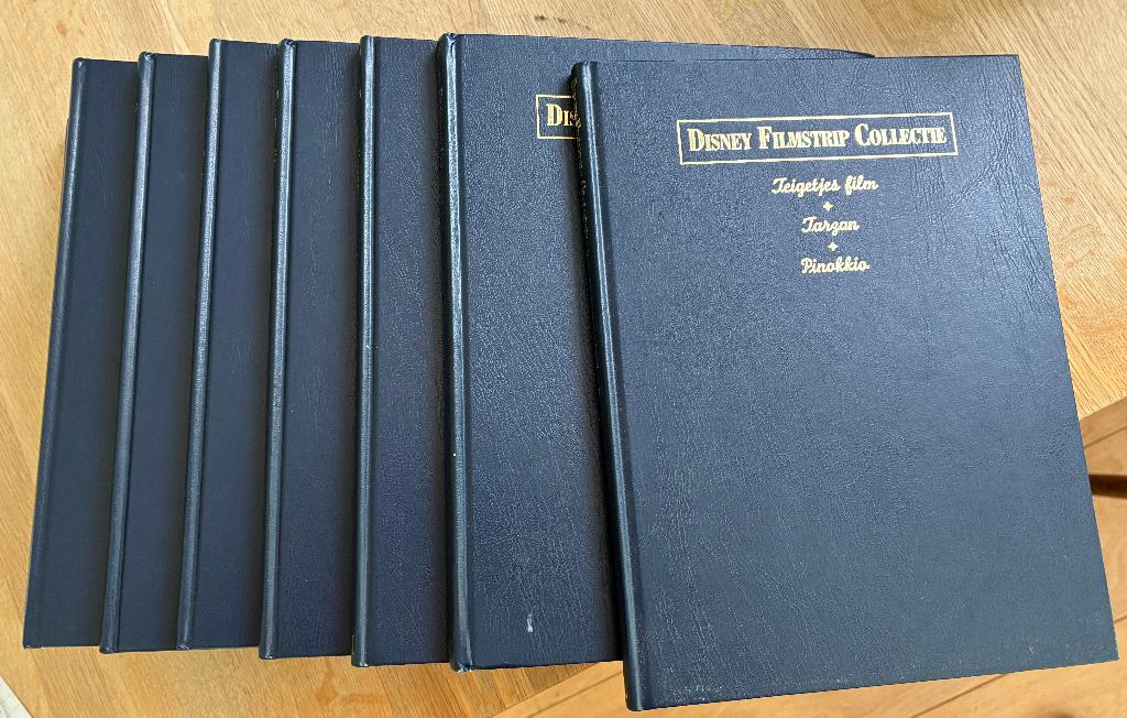 Disney Filmstrips collectie hardcover 8 stuks, Boeken, Stripverhalen, Gelezen, Ophalen of Verzenden, Disney, Meerdere stripboeken