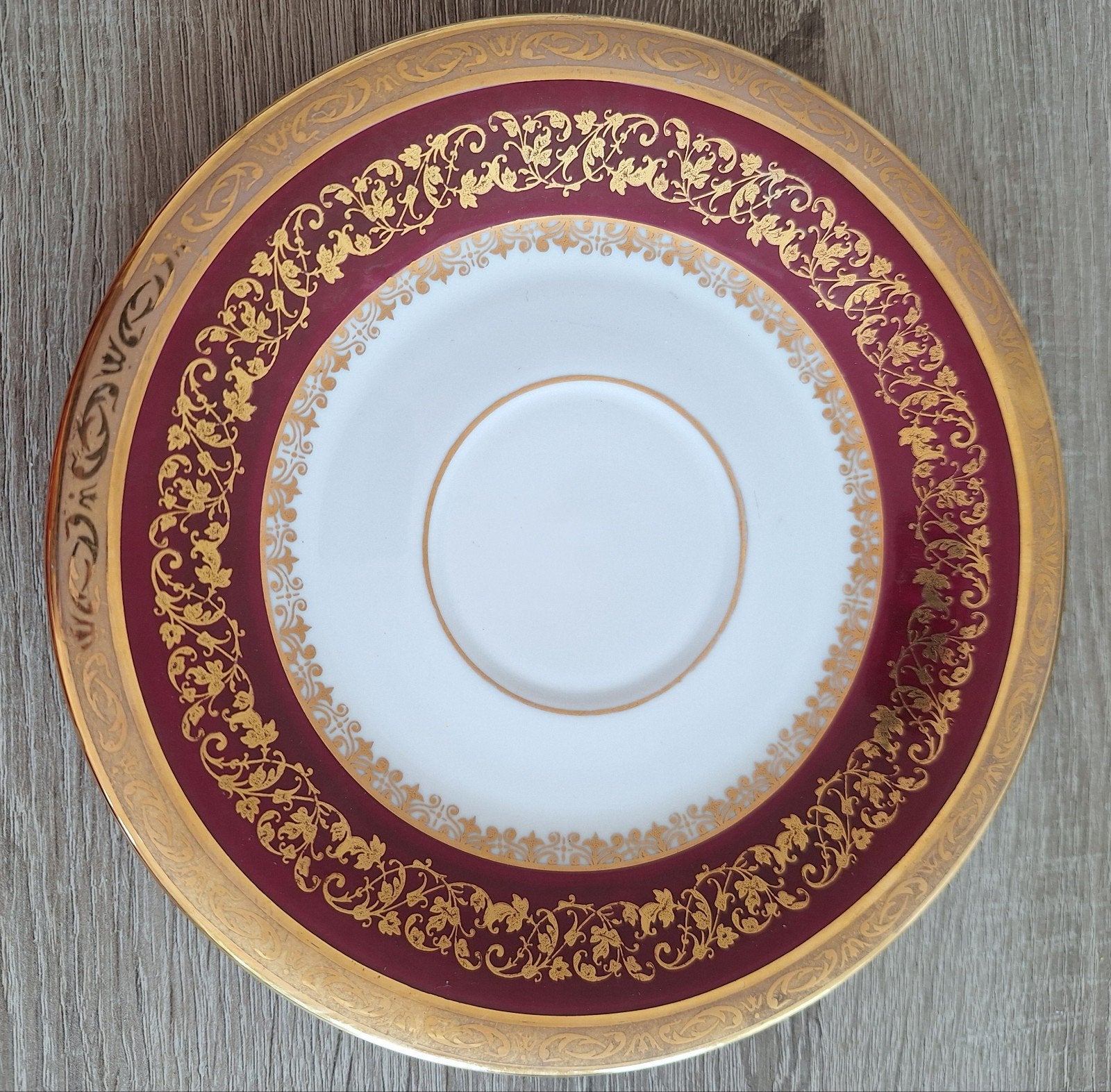 sous-tasse en porcelaine de Limoges., Enlèvement ou Envoi, Porcelaine