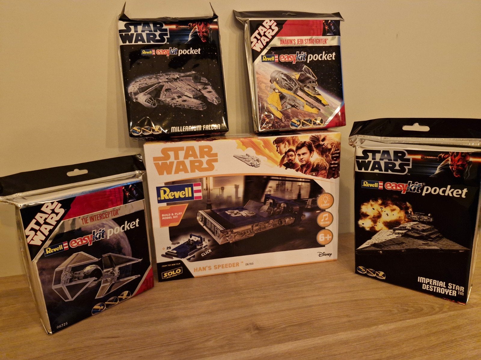 5x Star Wars , Disney , Revel model easy KIt, klik en play, Ophalen of Verzenden, Zo goed als nieuw, Overige typen
