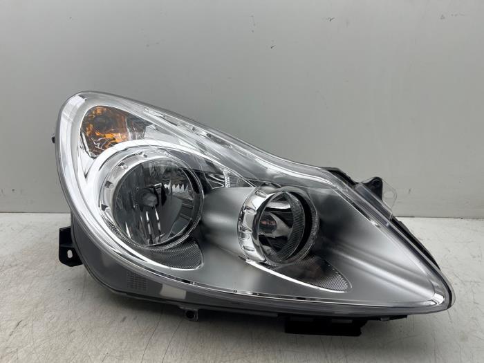 Phare droit d'un Opel Corsa, -, Opel, 3 mois de garantie, Utilisé