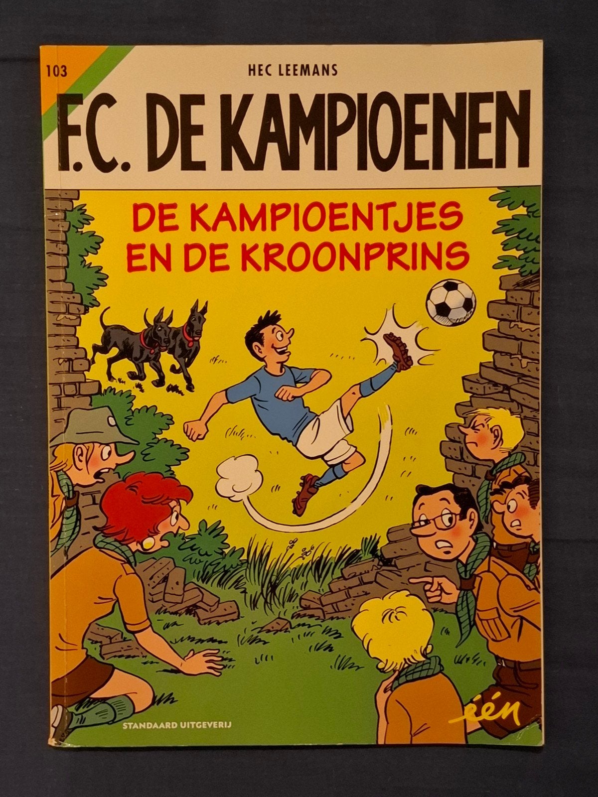 F.C. De Kampioenen strip - Hec Leemans - De Kampioentjes en, Gelezen, Eén stripboek, Hec Leemans, Ophalen of Verzenden