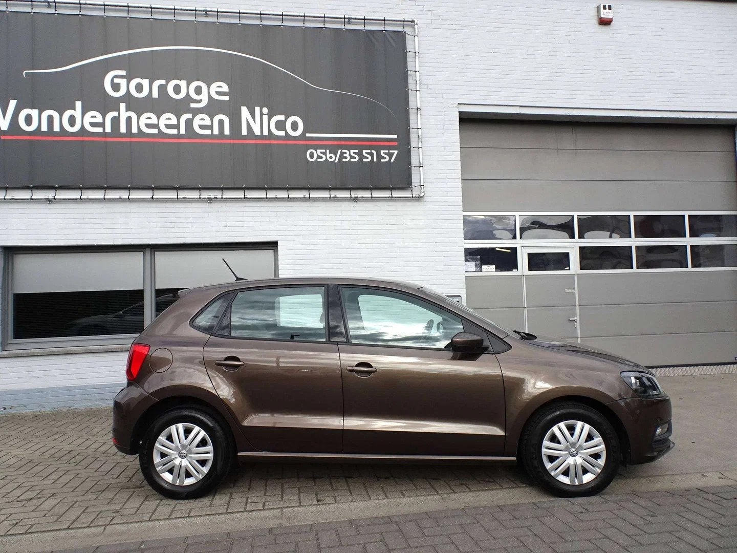 Volkswagen Polo 1.2TSi 5d. Trendline NAVIAUT. AIRCO,PDC,BLUE, Autos, Volkswagen, 1197 cm³, Argent ou Gris, Achat, 90 ch