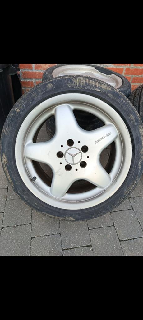 17" AMG-wielen, Ophalen, Velg(en)