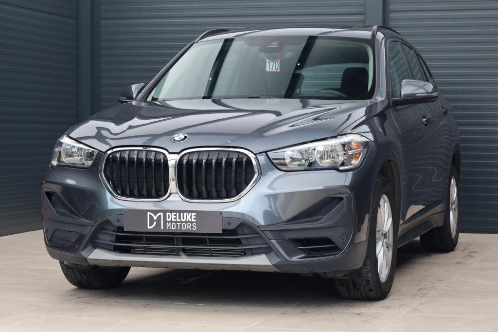 BMW X1 sDrive18ia Pano Navi Seat Cruise Pdc Climatisation, Autos, X1, Argent ou Gris, Achat, Euro 6
