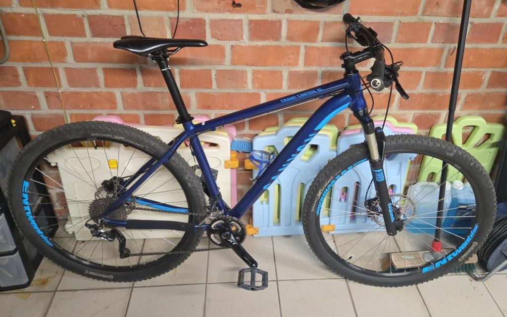Vtt canyon, Enlèvement, Suspension