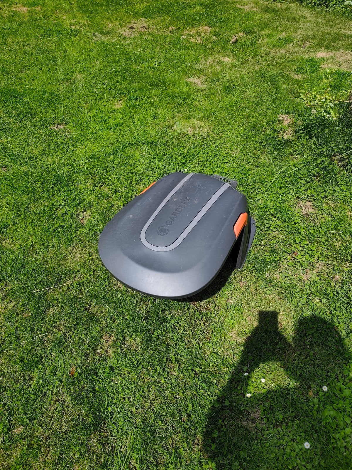 Un abri pour robot tondeuse Gardena de la sér, Enlèvement, Utilisé