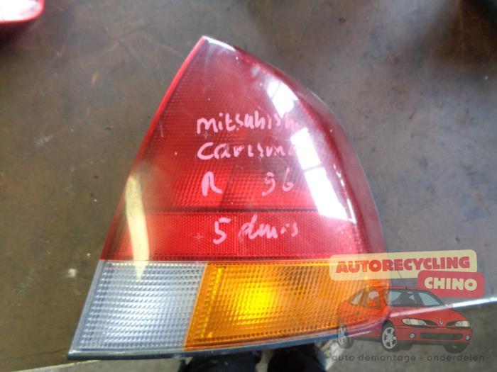 Feu arrière droit d'un Mitsubishi Carisma, -, 3 mois de garantie, Utilisé, Mitsubishi