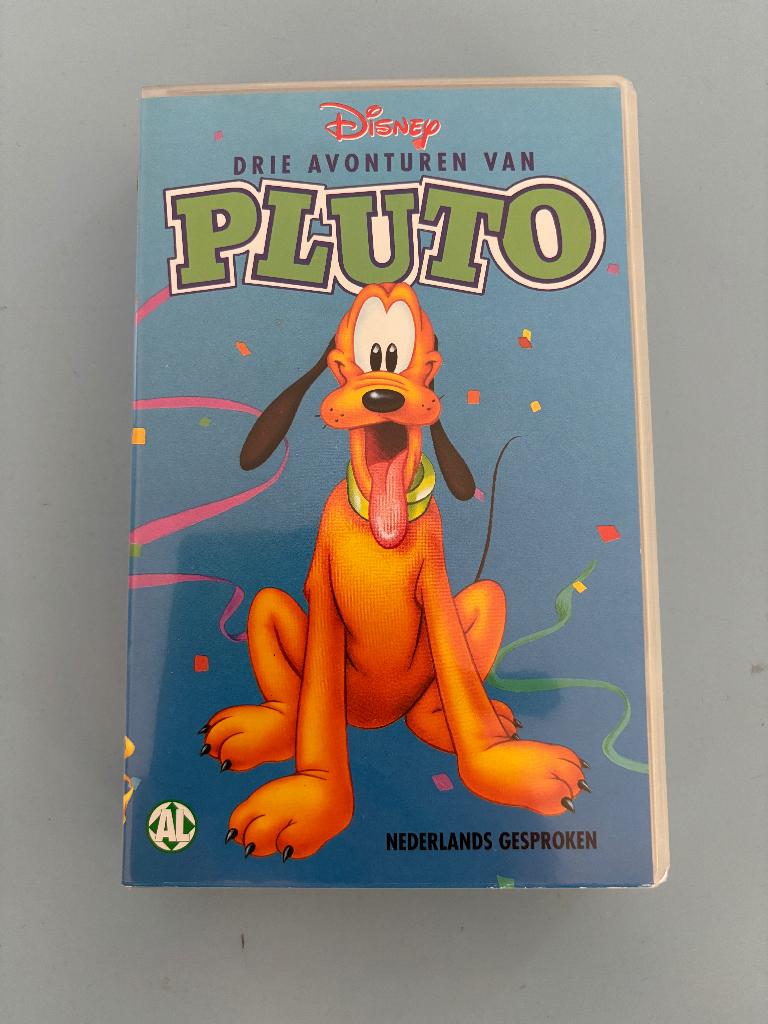 VHS Disney videoband : drie avonturen van Pluto., Cd's en Dvd's, VHS | Kinderen en Jeugd, Zo goed als nieuw, Tekenfilms en Animatie