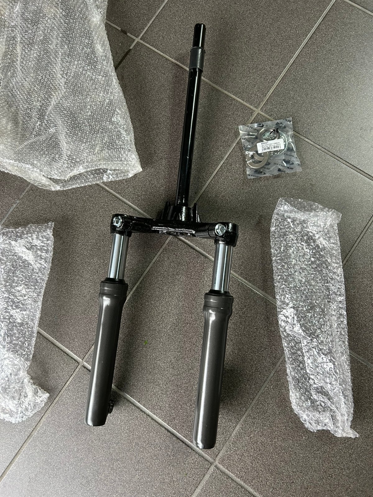 Nieuwe complete voorvork MBK Booster Next Stunt Rocket, Ophalen of Verzenden, Nieuw
