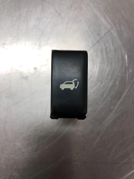 COMMUTATEUR OUVERTURE DE COFFRE Nissan Murano (Z51), Dhr. M. Roggen, Stadsweg 37 37
9917 PV  WIRDUM GR., NL, Nissan, Utilisé