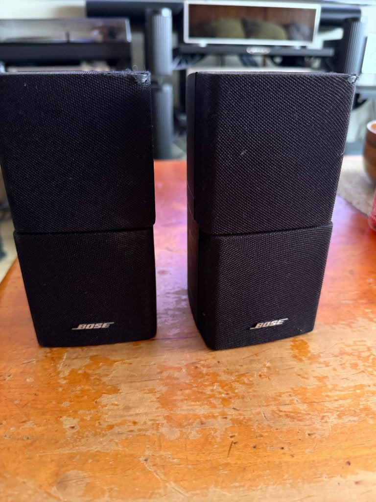 Bose cube, Enlèvement, Utilisé, 120 watts ou plus, Haut-parleurs Frontaux, Arrière ou Stéréo