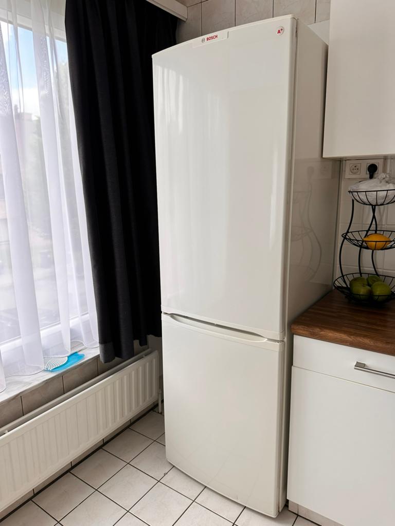 Bosch Koelkast zeer goede staat, Elektronische apparatuur, Koelkasten en IJskasten, Ophalen, Gebruikt, 200 liter of meer, 60 cm of meer