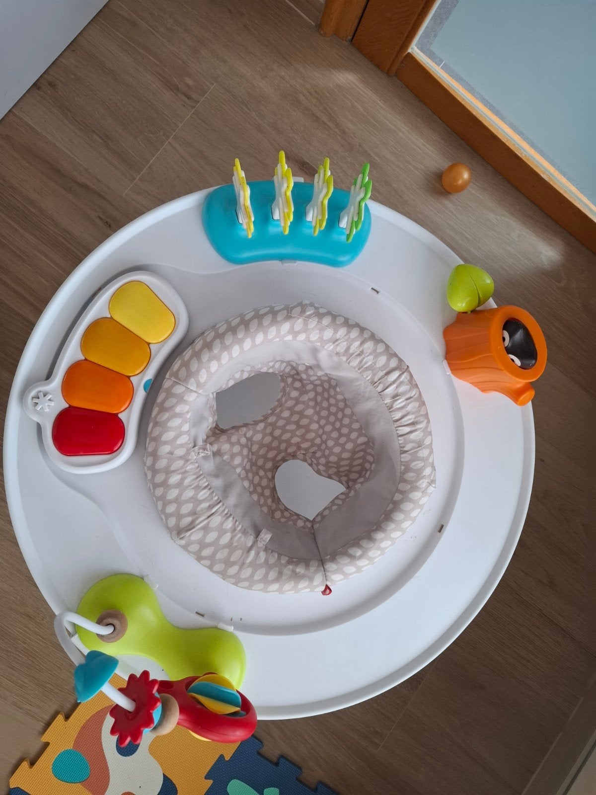 Baby speelgoed, Ophalen