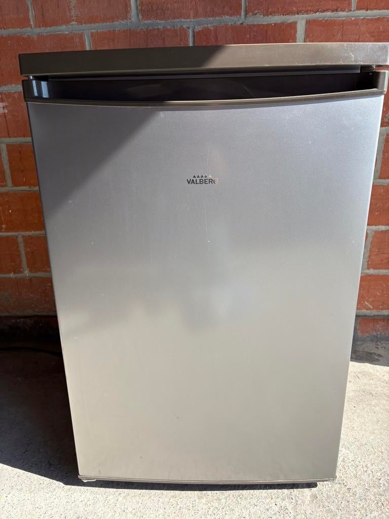 Frigo de table Valberg, Electroménager, 100 à 150 litres, Enlèvement, Utilisé, Sans bac à congélation