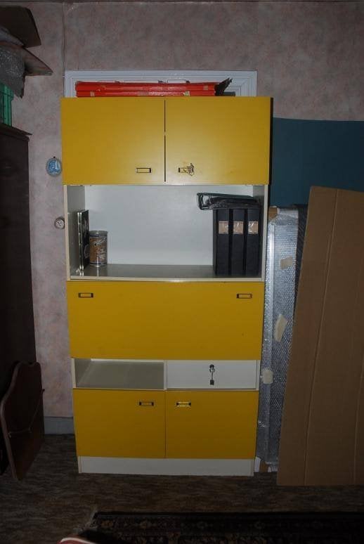 vintage bureaukast voor jongere (geel-wit), Huis en Inrichting, Kasten | Boekenkasten, Gebruikt, 50 tot 100 cm, 150 tot 200 cm