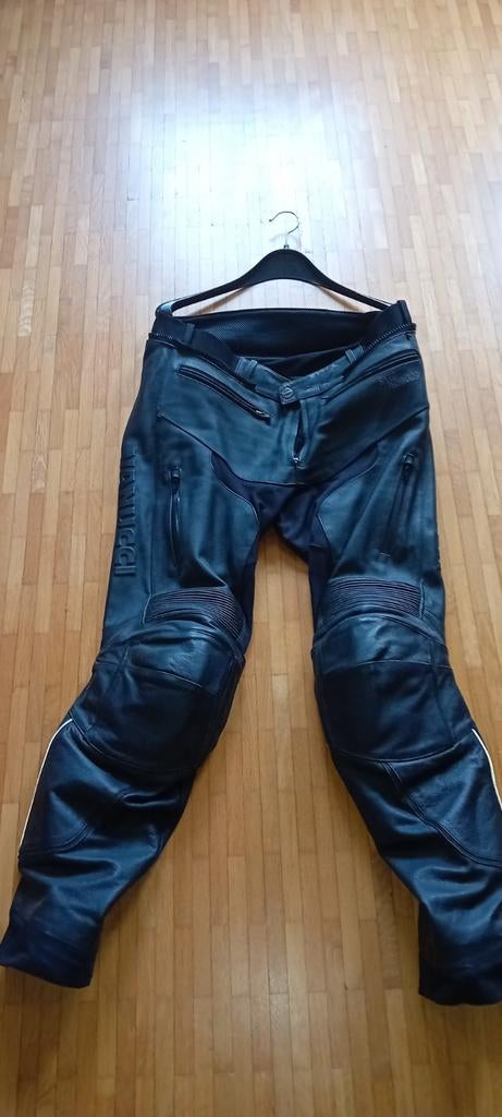 Pantalon combiné moto en cuir noir taille 54, Seconde main, Enlèvement ou Envoi, Vanucci, Pantalon | cuir