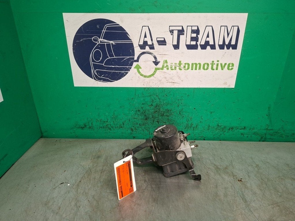 BLOC ABS (FREINS ANTI-BLOCAGE) Mazda 2 (DE), Hitdorfer Straße 73
51371  Leverkusen, DE, Mazda, Utilisé, Info@mazda.de