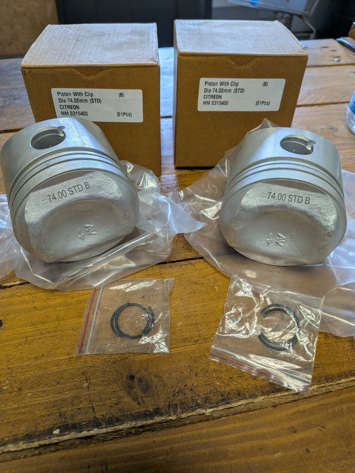 2cv Méhari 602 nieuwe zuigers,

Ik verkoop twee zuigers, Auto diversen, Auto-accessoires, Ophalen of Verzenden