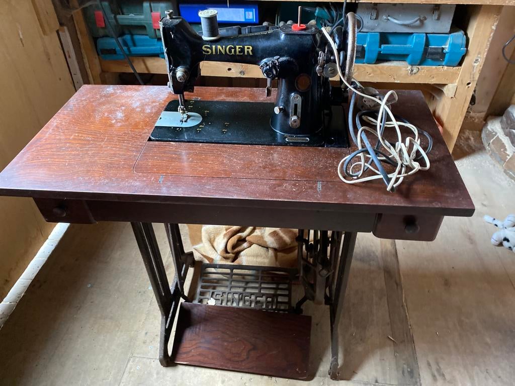 Antiek naaimachine, Enlèvement