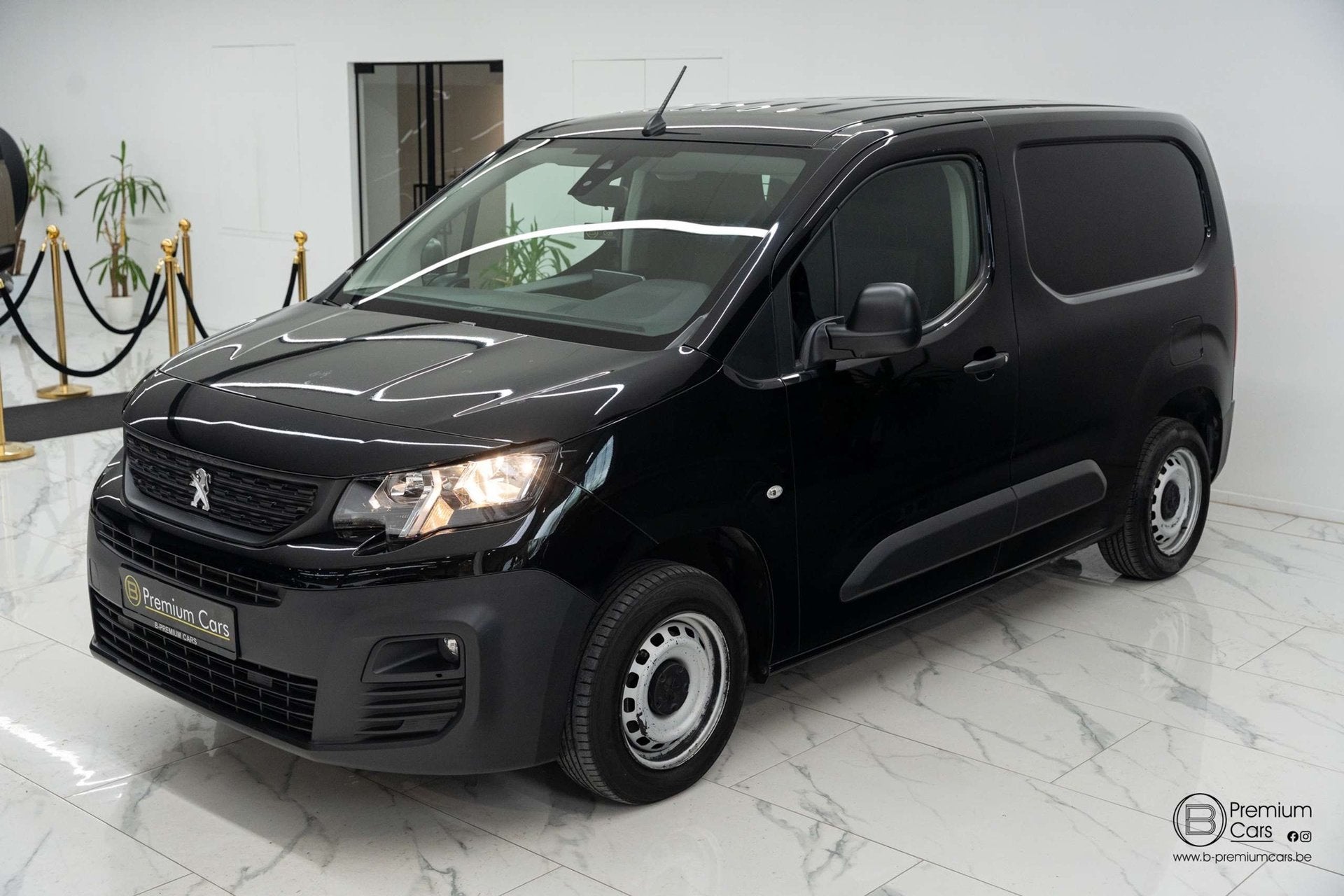 Peugeot Partner 1.5 HDI! Airco, cruise! Lichte vracht! Nieuw, Auto's, Peugeot, Gebruikt, Zwart, 5 deurs, 2 zetels
