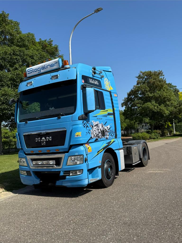 MAN TGX 18440 euro 4, Auto's, Vrachtwagens, Automaat, Achterwielaandrijving, Zwart, Blauw